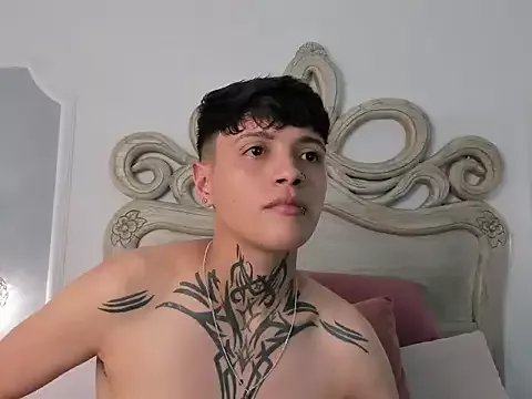 b3k_afrodict from StripChat