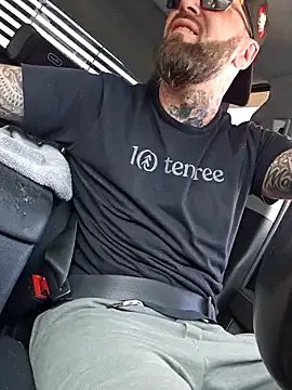 Beardedtattood from StripChat