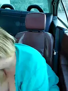 BecciDeluxe from StripChat