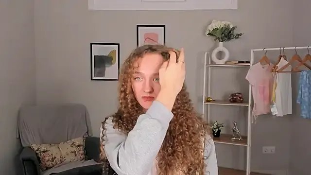 Beily_Moone from StripChat