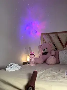 bella__honey from StripChat