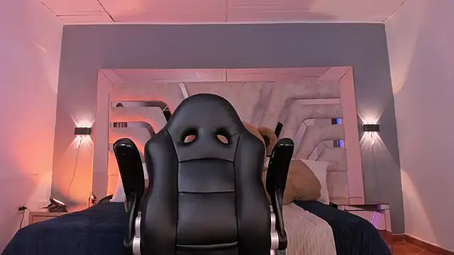 BellaBoobs_ from StripChat