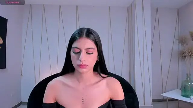 BellaConnorX from StripChat