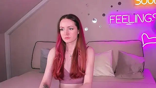 Berta_Kelly from StripChat