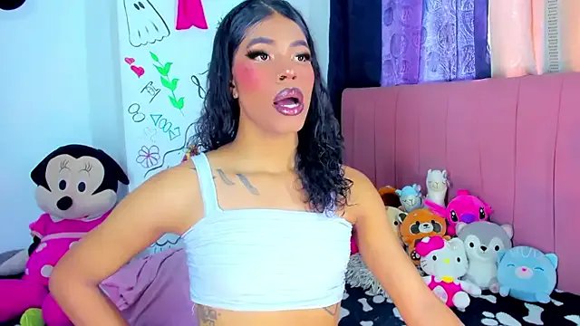 bloom444 from StripChat