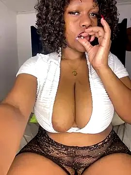 Boneca25 from StripChat
