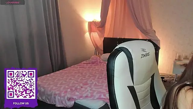 boozekirs_ from StripChat