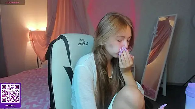 boozekirs_ from StripChat