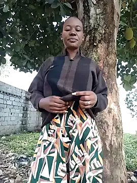 Broan_me from StripChat