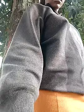 Broan_me from StripChat