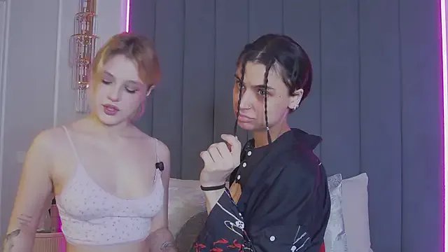 CaitlinSugar from StripChat