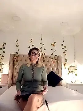 CandieGilson__ from StripChat