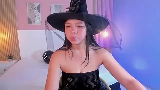 candy_lux30 from StripChat