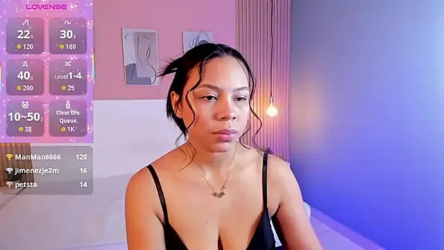 candy_lux30 from StripChat