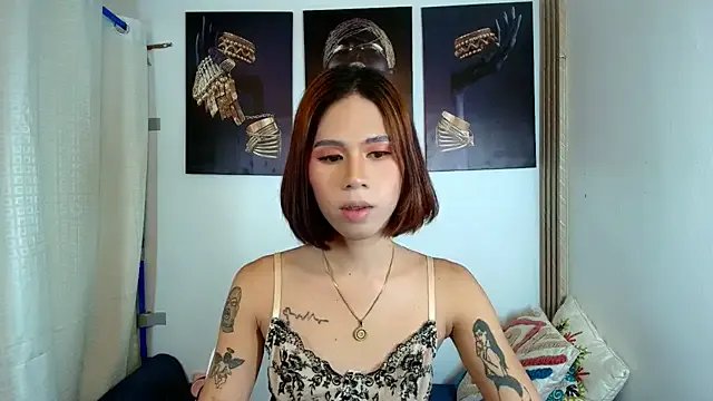 CandySweetCock from StripChat