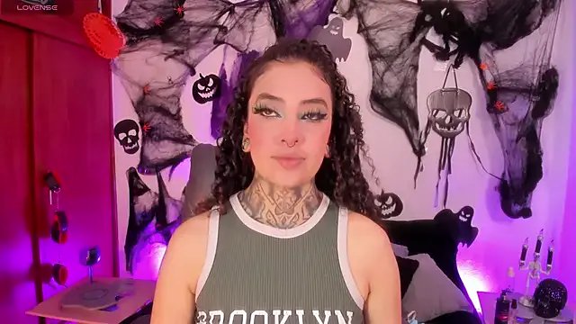 Cata_green from StripChat