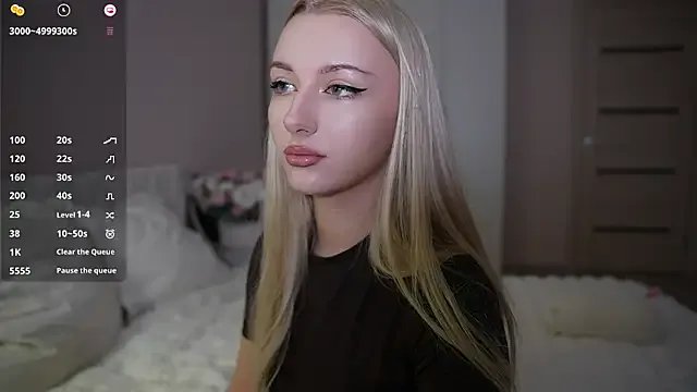 CatchMe1 from StripChat