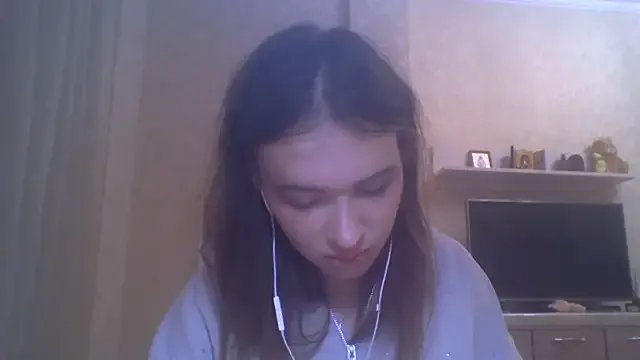 CeyaLier from StripChat