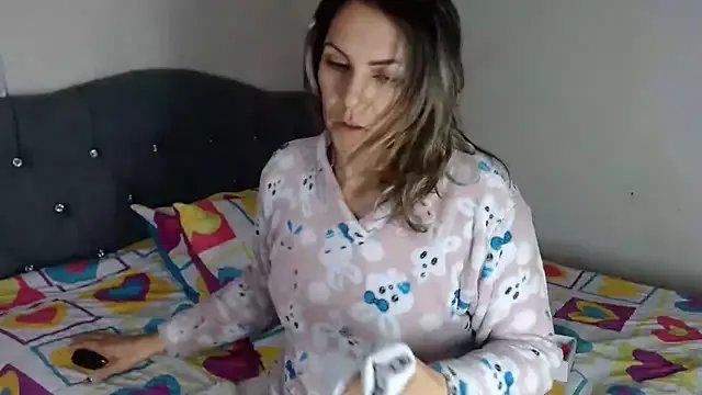 Chantal_hott from StripChat