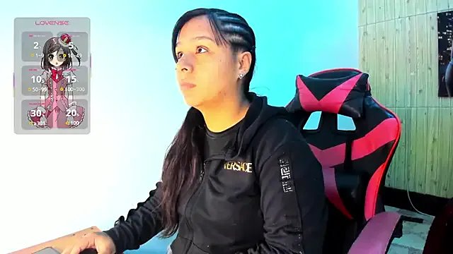 Charis_21 from StripChat