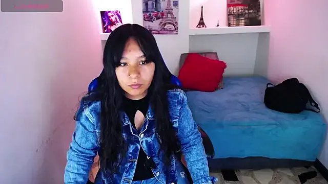 Charis_21 from StripChat