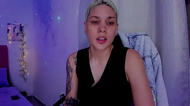 Charlee_pink from StripChat