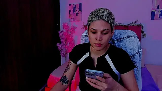 Charlee_pink from StripChat