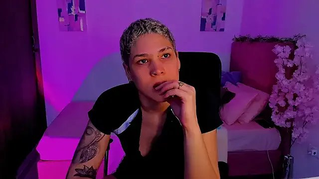 Charlee_pink from StripChat