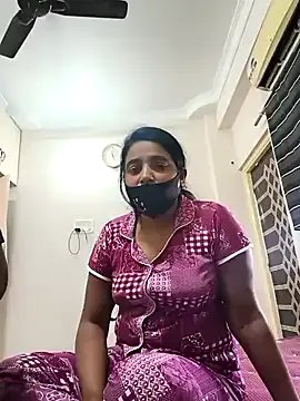  Charm_Queen chat room