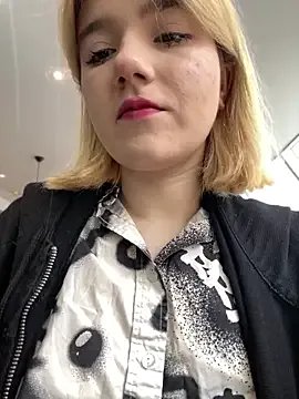 Cherry___Blossom from StripChat