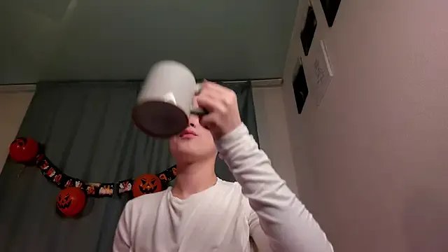  Chloeee4200 chat room