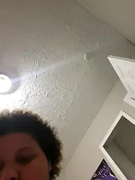 chocolate_bella from StripChat