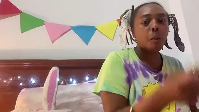 ChocolateCakeQueen from StripChat