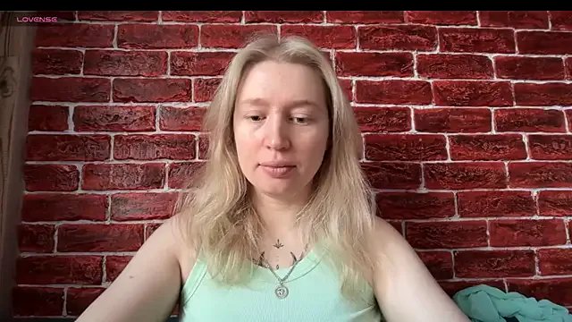 CitrusBlissss from StripChat