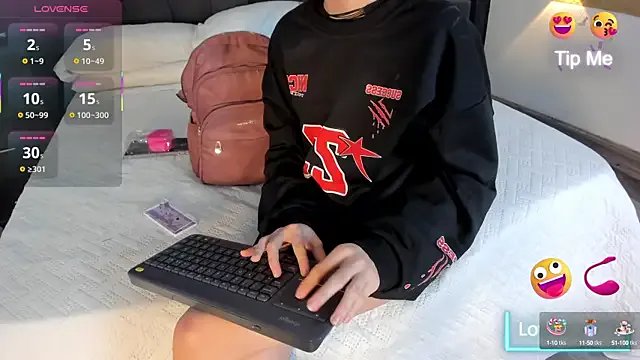 CleoWhite from StripChat