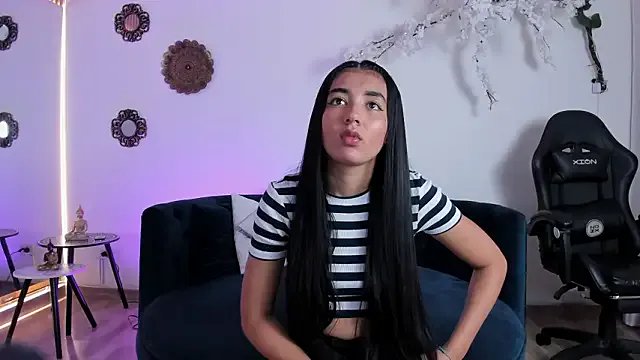  cloe_taylor__25 chat room