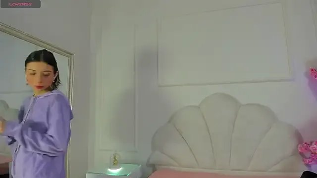 Cloedurant from StripChat