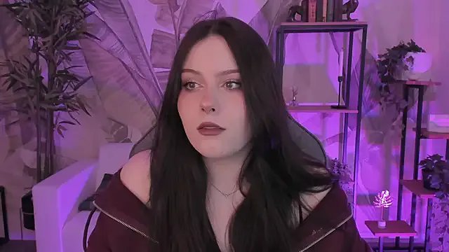 CoraMiel from StripChat