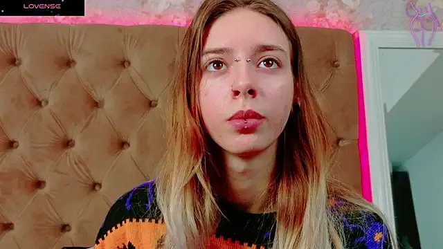 CoraVex from StripChat