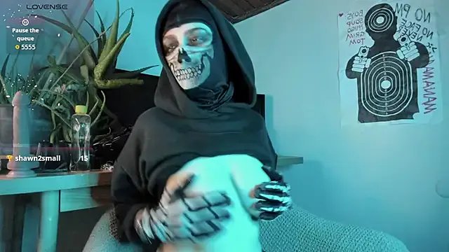 cos_operator from StripChat