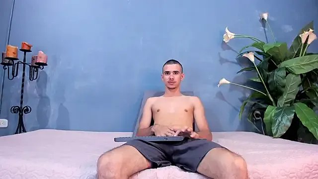 cristal_antoni from StripChat