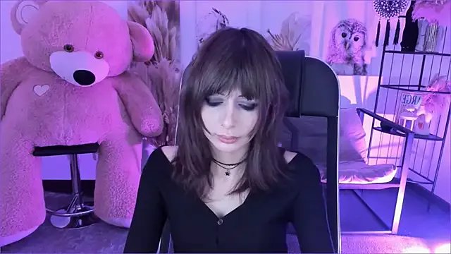 CrystallBloom from StripChat