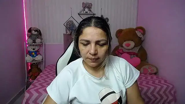 cum_bigass from StripChat