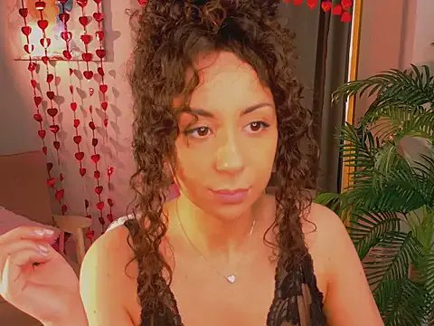  curly_jade chat room