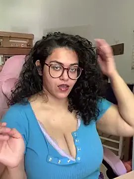 Curvydesifromgermany