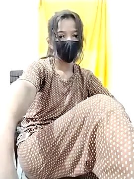 Cute-Naavya from StripChat