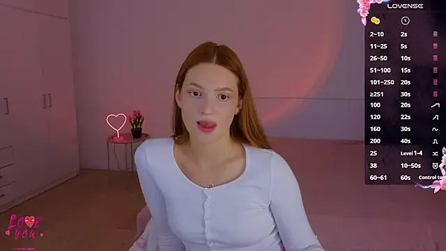 CuteAriel7 from StripChat