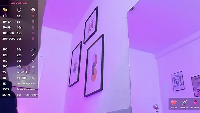 cutepetitee from StripChat