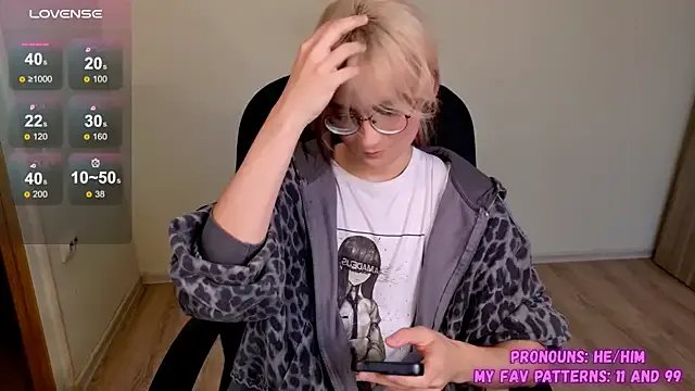 CuteYukiKun from StripChat