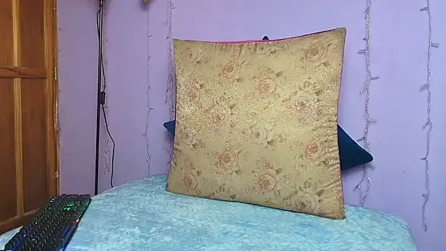 Dafne_Mel from StripChat